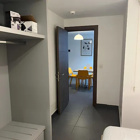 Apartament Charming Lower-level