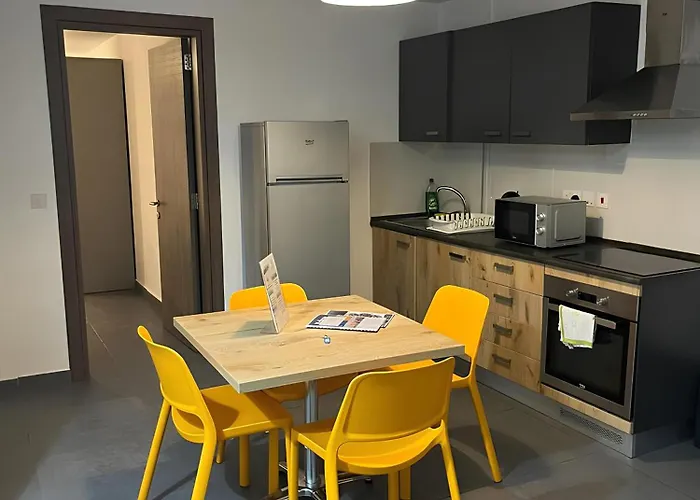 Charming Lower-level *